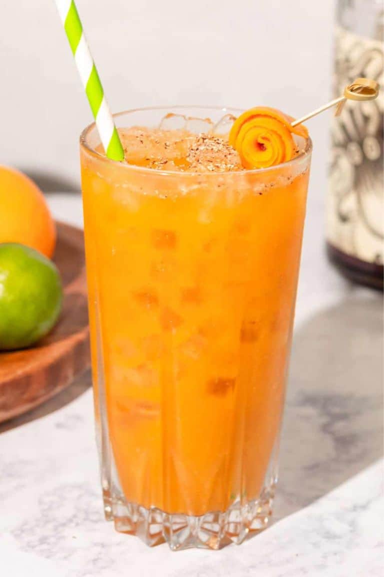 pumpkin dark and stormy rum cocktail.