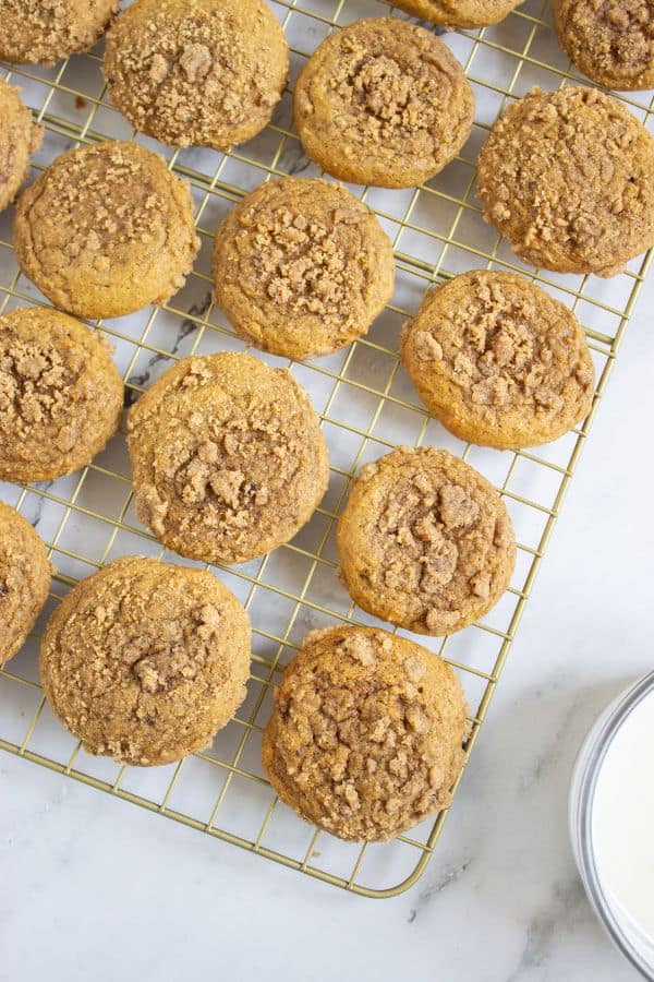 baked cookies on wire rack.