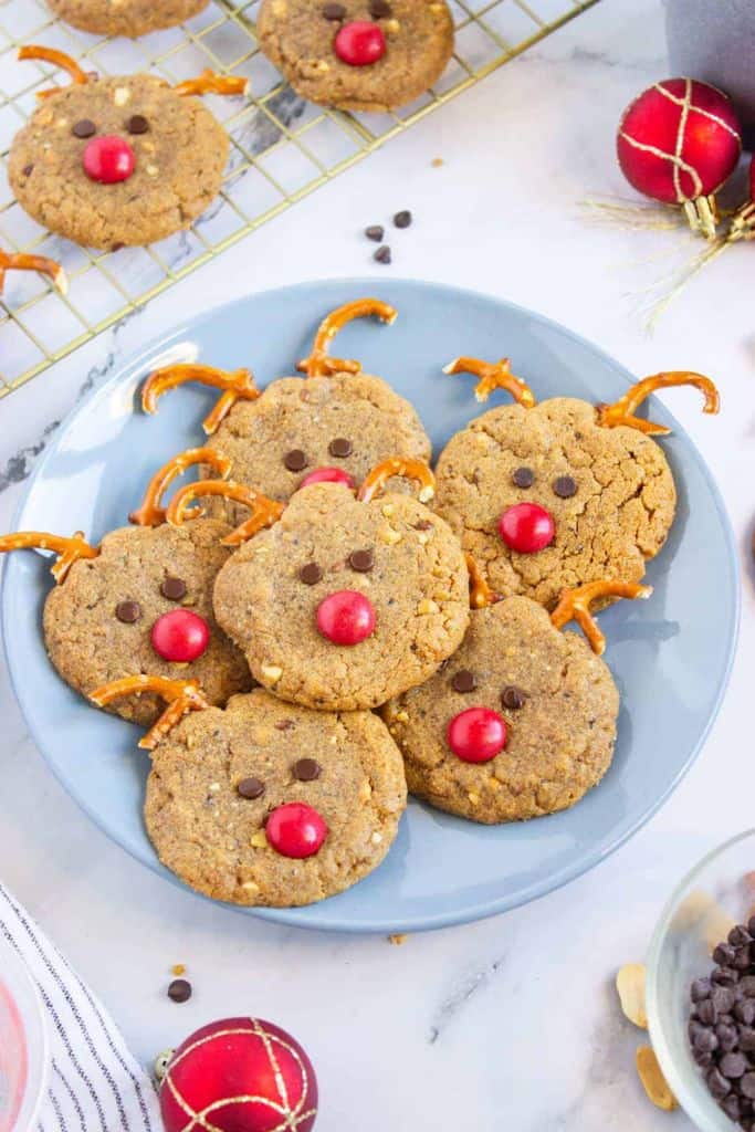 christmas reindeer cookies on plate.