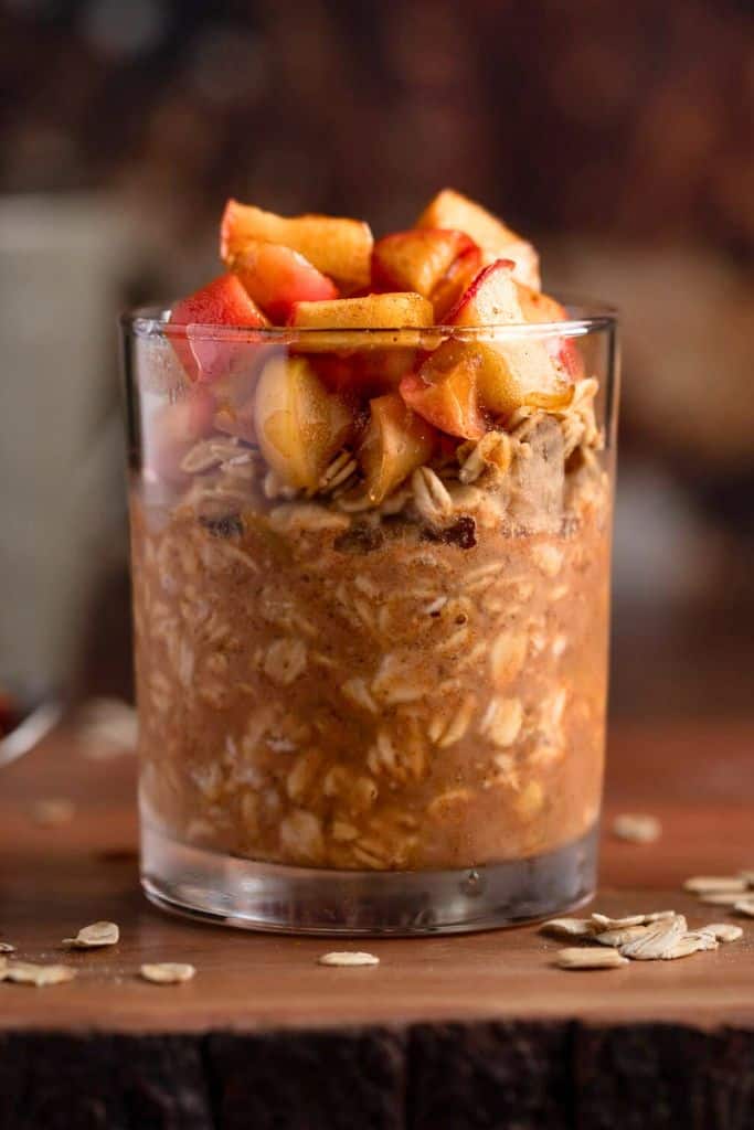 apple pie overnight oats with apple.