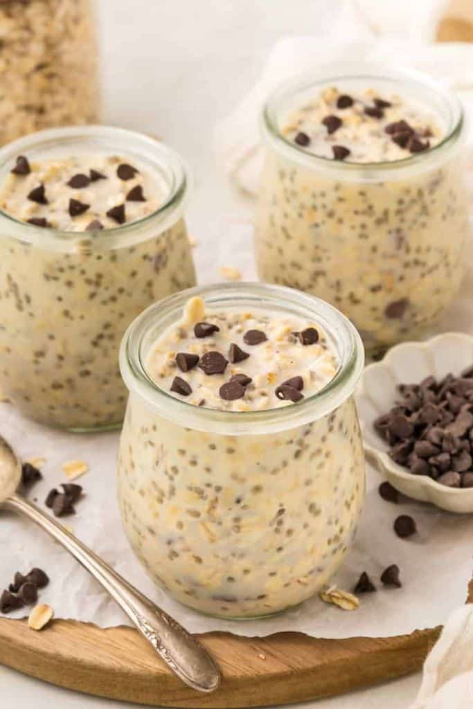 cookie dough overnight oats with chocolate chips.