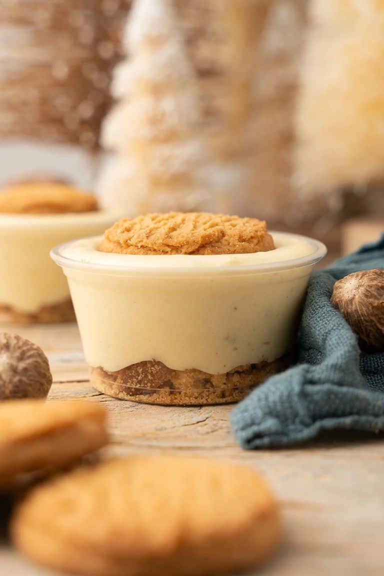 eggnog jello pudding shot in shot container.