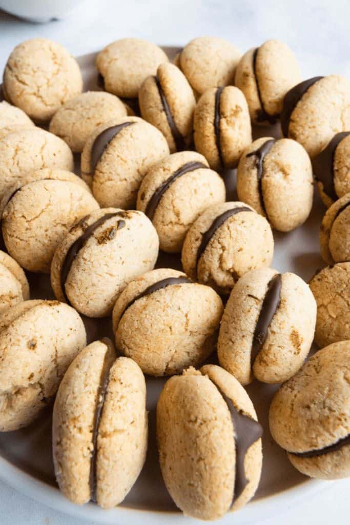 baci di dama cookies on platter.