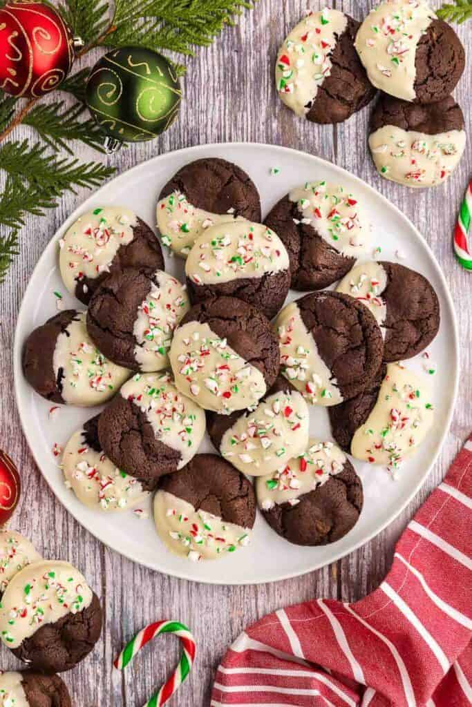 white chocolate dipped chocolate cookies.