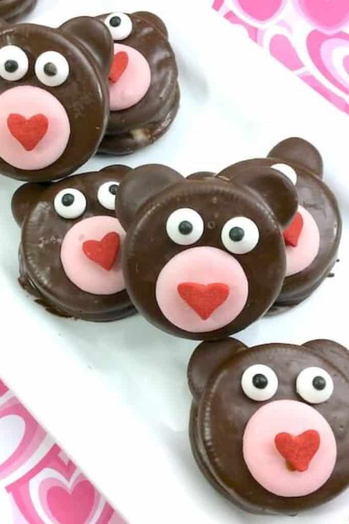 teddy bear decorated oreos.