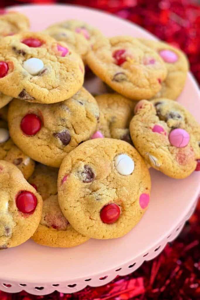 m&ms easy valentines cookies.