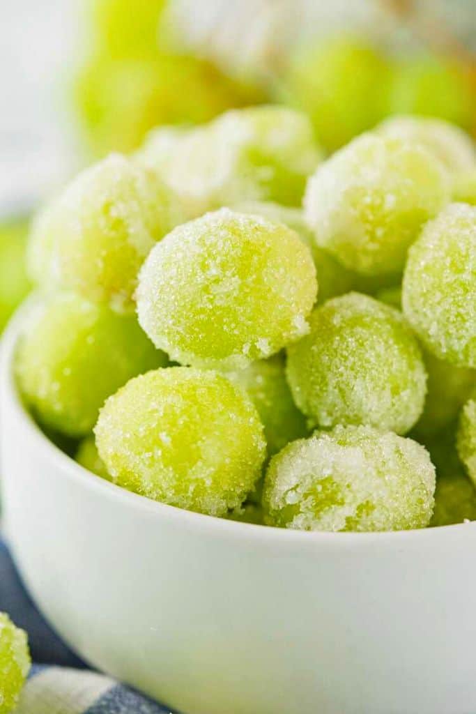sugared champagne grapes in bowl.