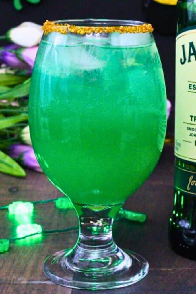 green leprechaun drink.
