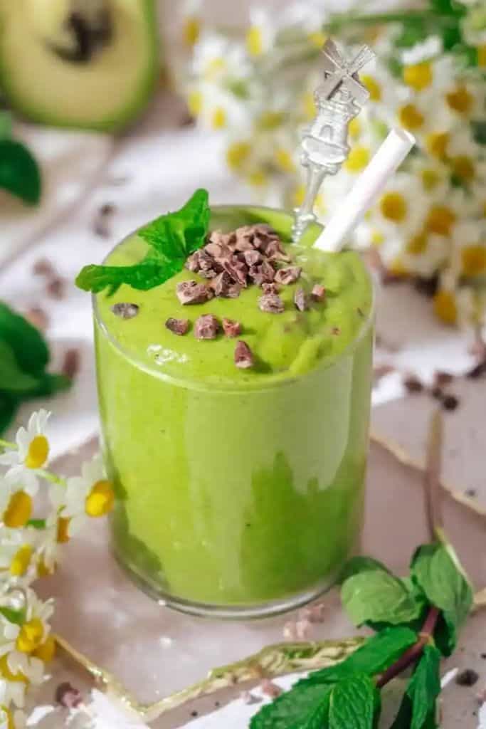 green smoothie in short glass.