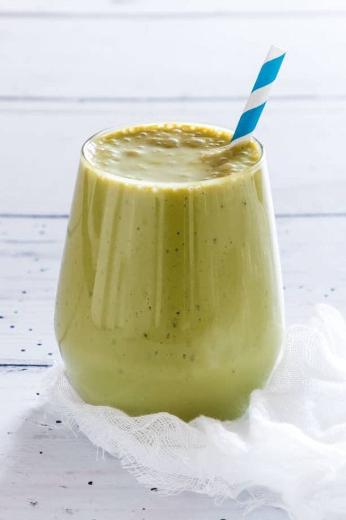 peach matcha green smoothie.