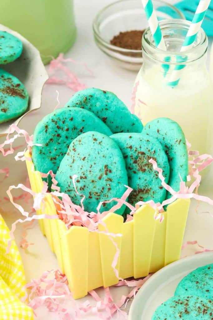 blue egg easter sugar cookies,