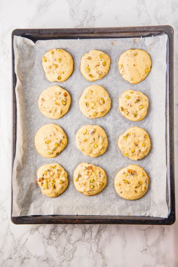 baked cookies on baking sheet.