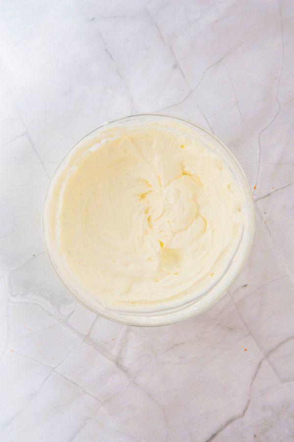 key lime cheesecake filling in bowl.