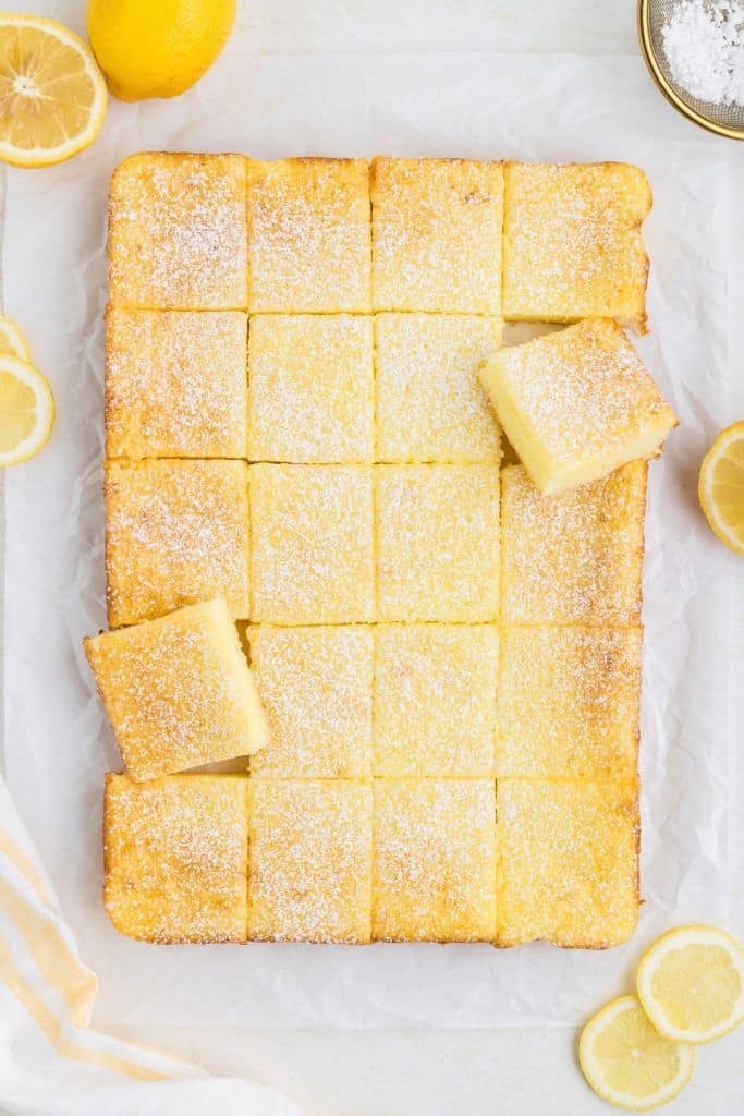 lemon dessert bars sliced.