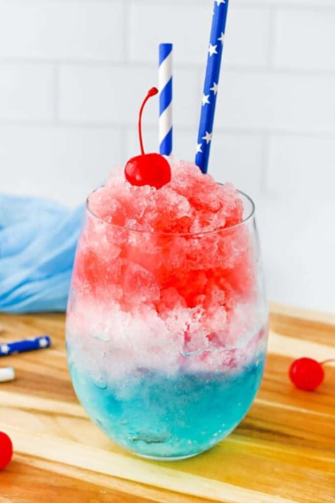 4th of july layered drink slushie.