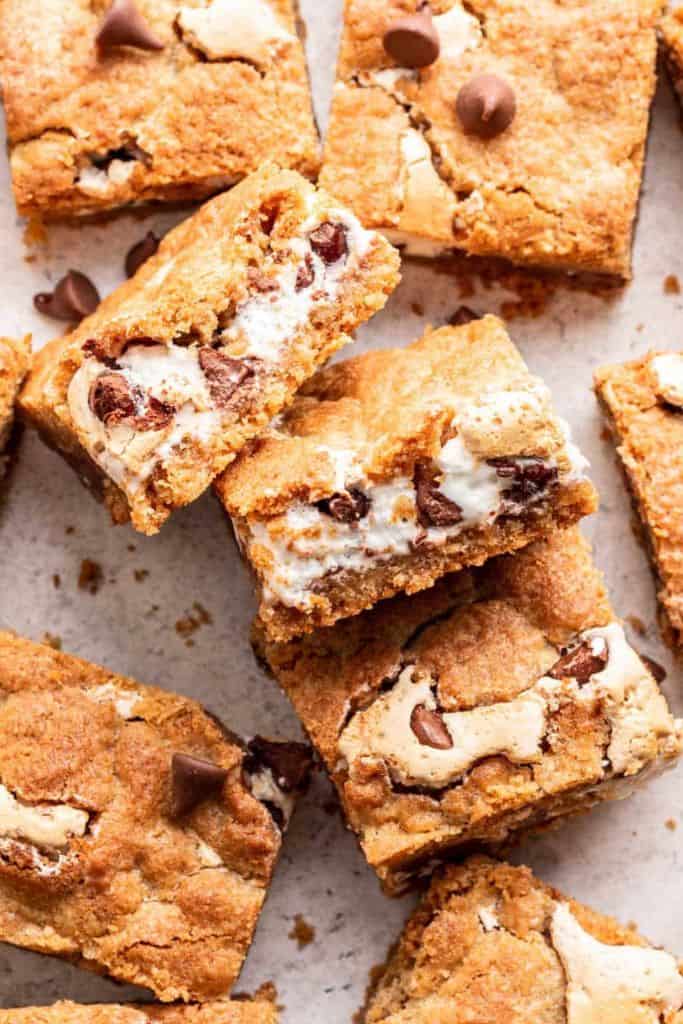 smores dessert bars.