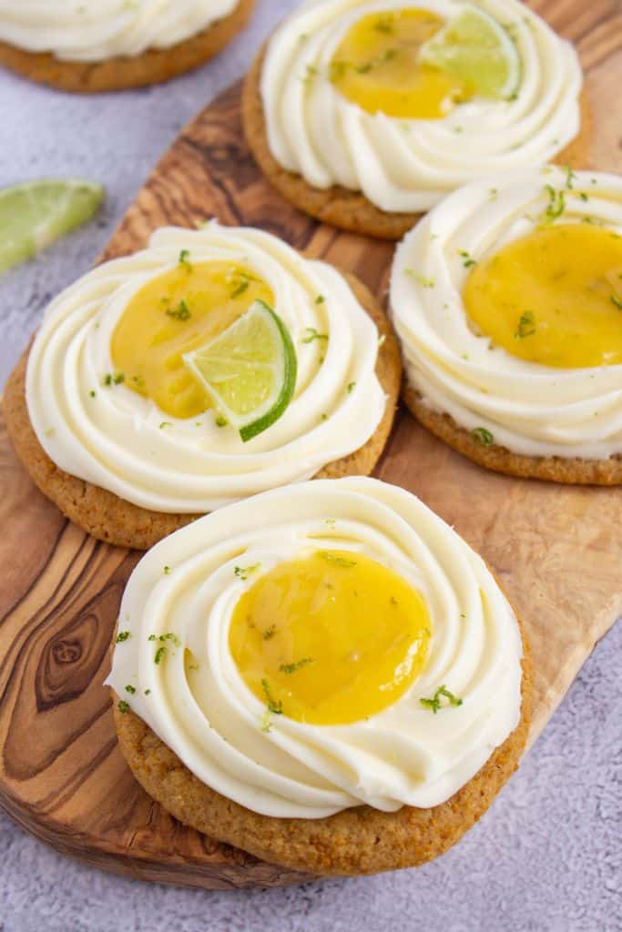 frosted key lime pie cookies with lime curd.