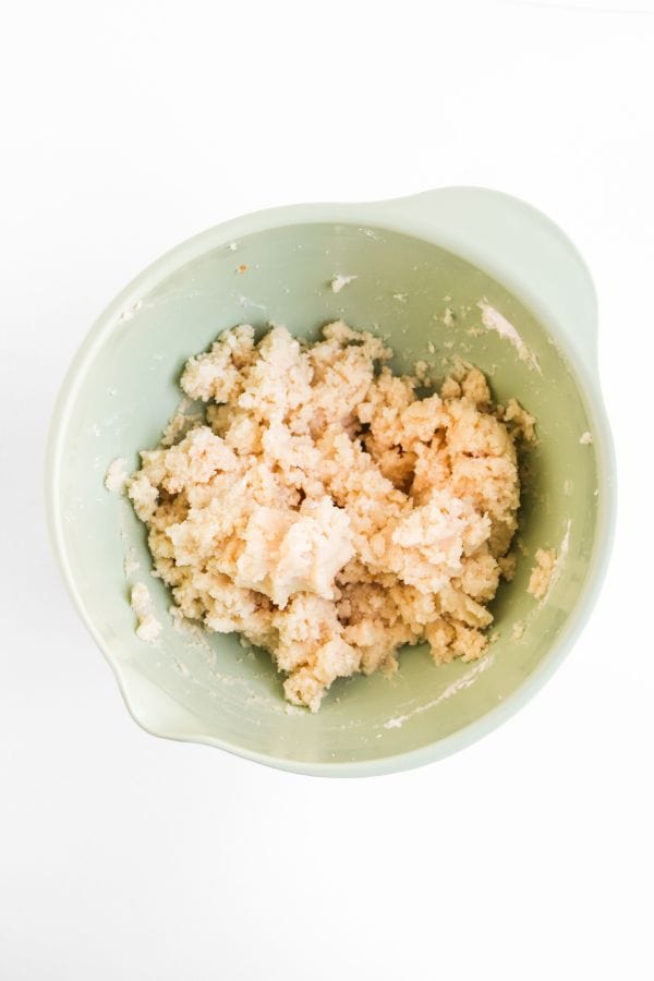 cake pop mixture in bowl.