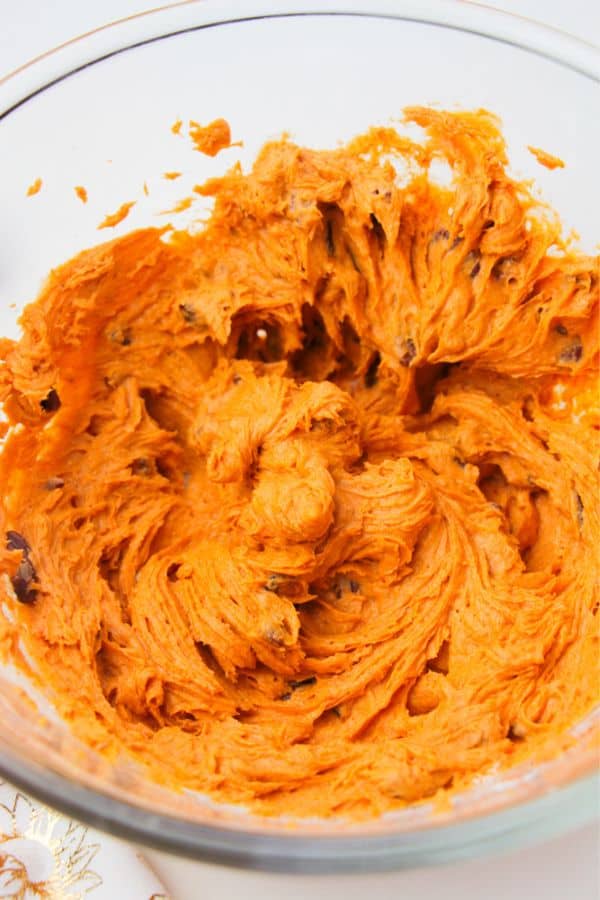 pecan pumpkin cookie mix in bowl.