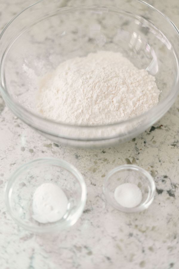 cookie dry ingredients in bowls.