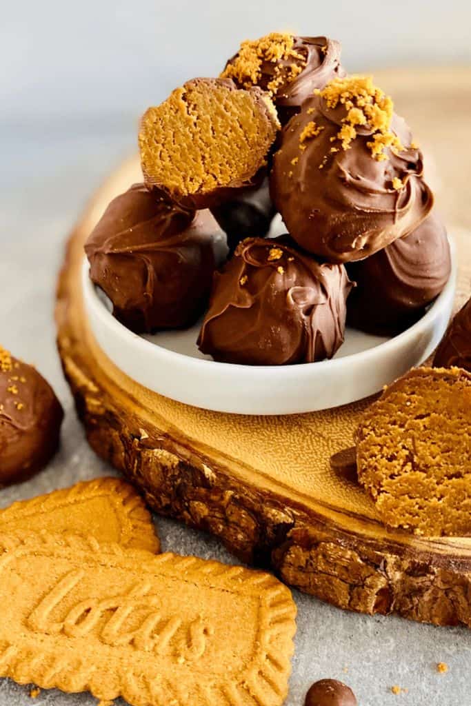biscoff truffles in bowl.