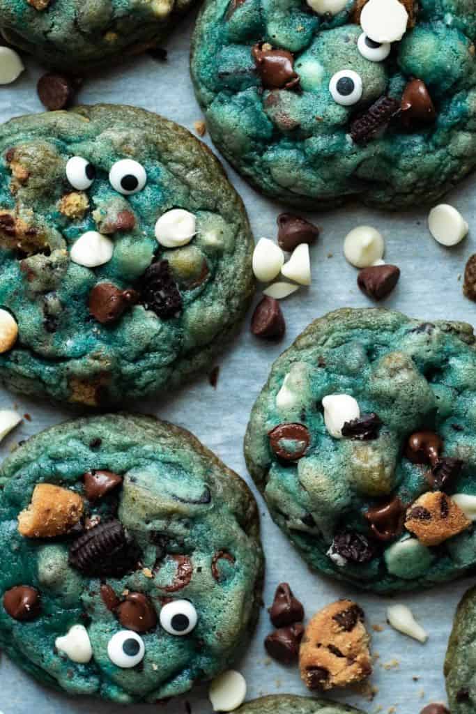 blue cookie monster cookies.