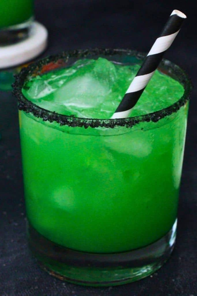 bettlejuice green drink in glass.