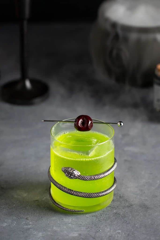 green frogs breath cocktail.