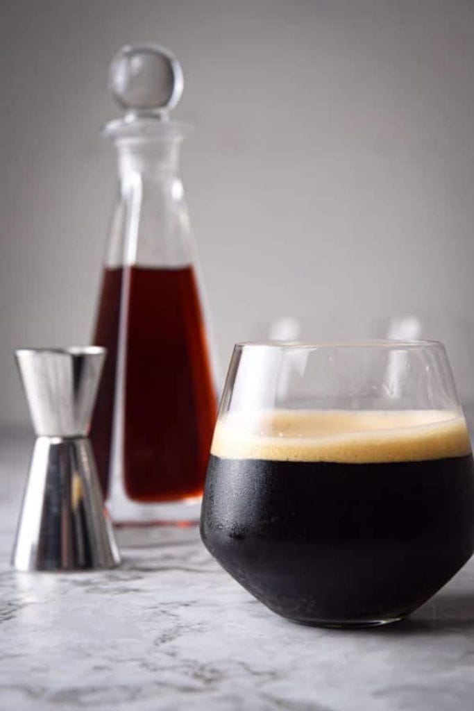 halloween mixed drink with guiness.