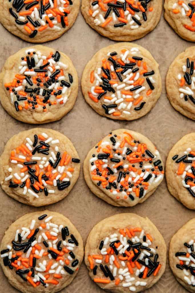 easy halloween cookies with sprinkles.