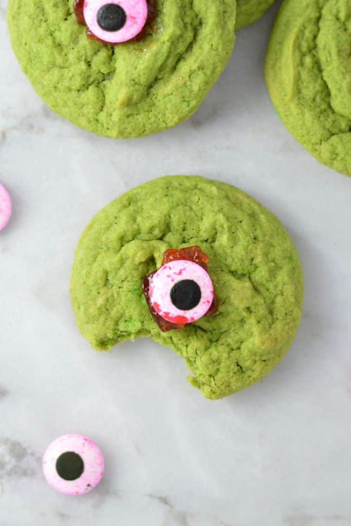 green monster eyeball cookie.