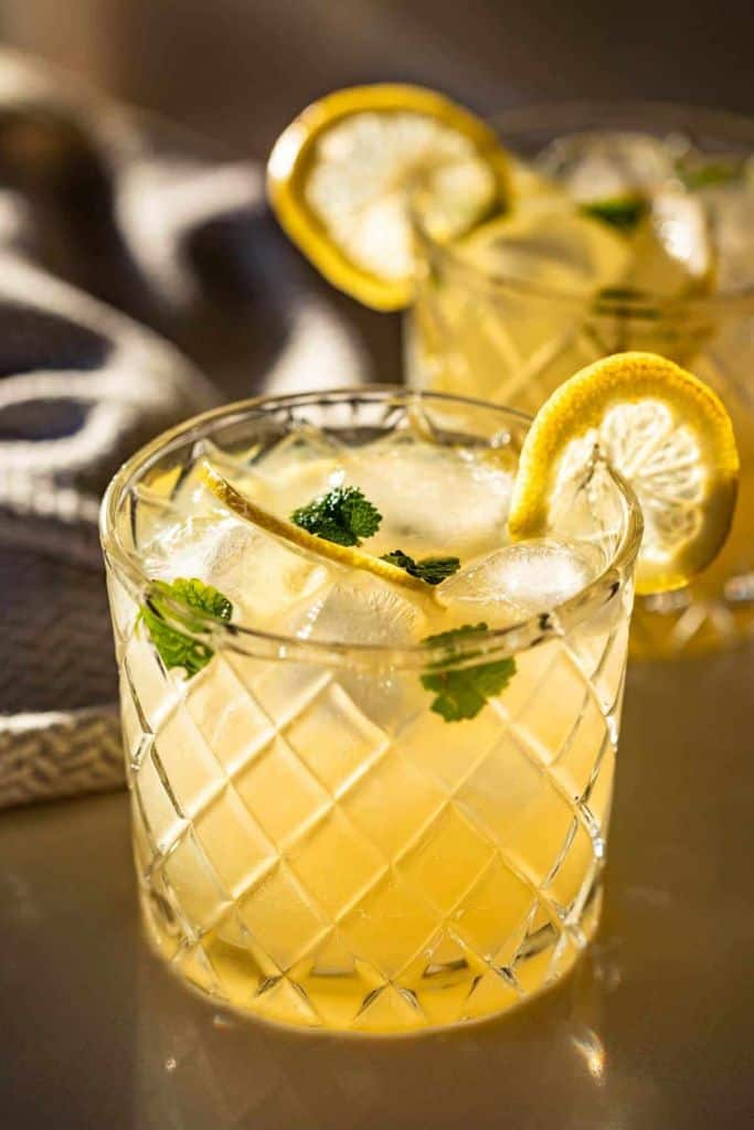 ginger beer mocktail in glass.
