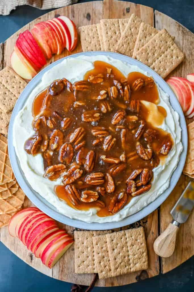 pecan pie dip in bowl.