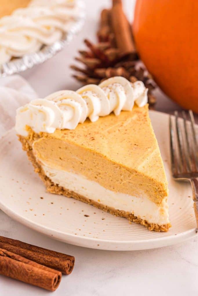 slice of pumpkin no bake cheesecake.