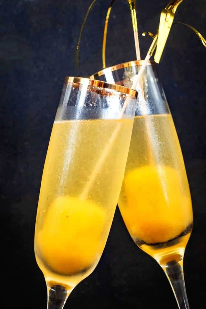 peach bellini champagne cocktails.