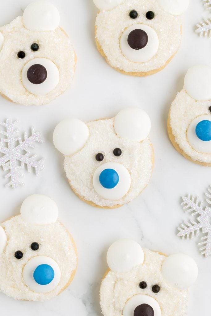 polar bear face cookies decorated.