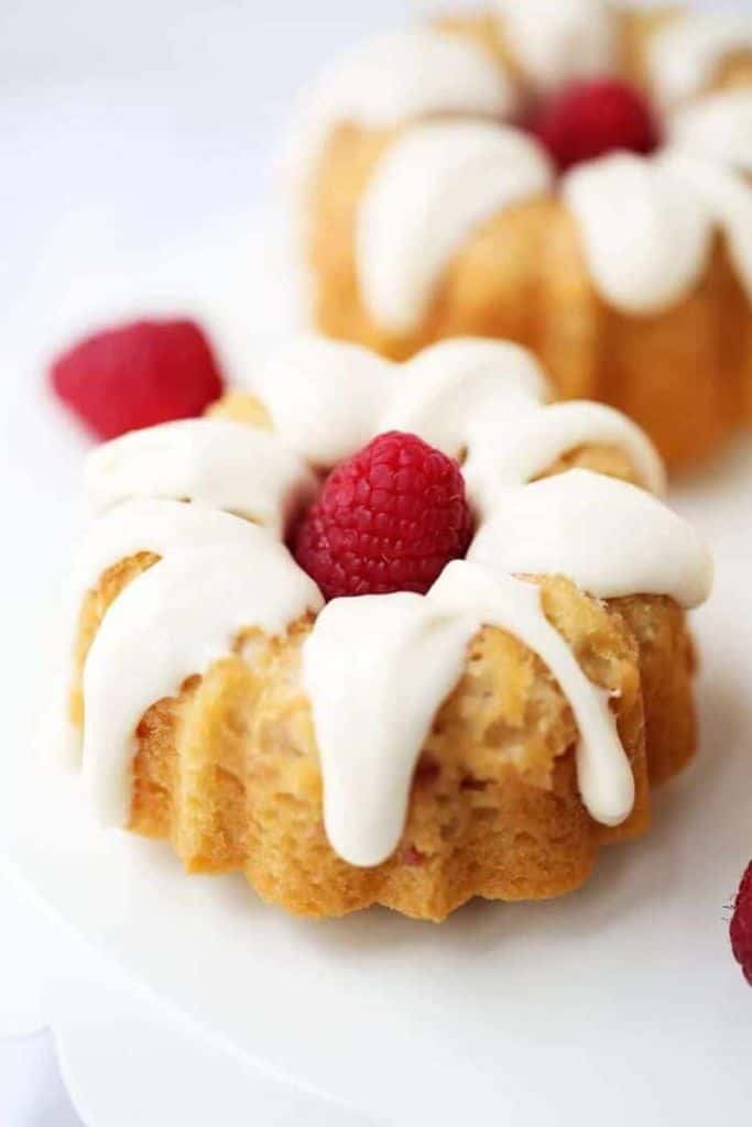 mini white cake mix cakes glazed.